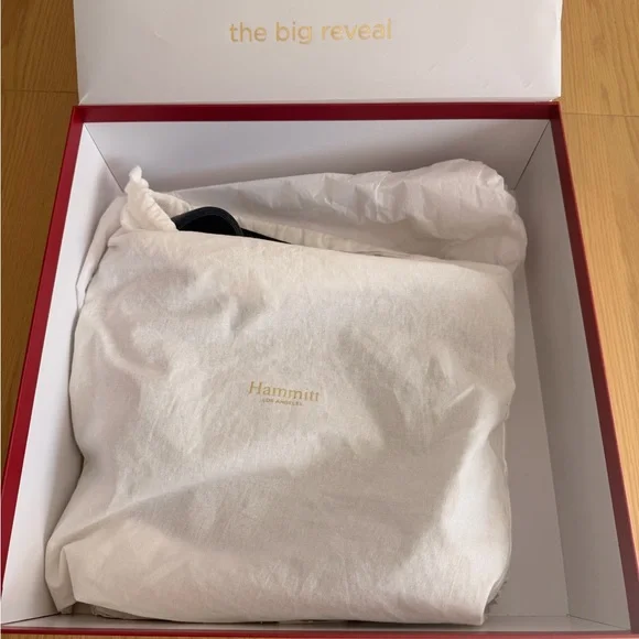 Hammitt VIP Lrg in Navy/Gold - Picture 5 of 8